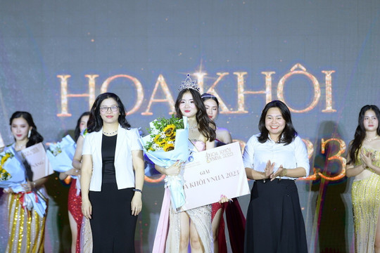 Nữ sinh Hà Nội đăng quang Hoa khôi Học viện Nông nghiệp Việt Nam
