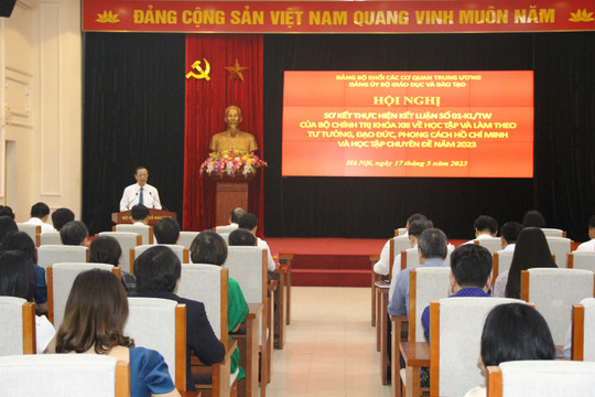 Học tập tư tưởng, đạo đức Hồ Chí Minh bằng việc làm thiết thực