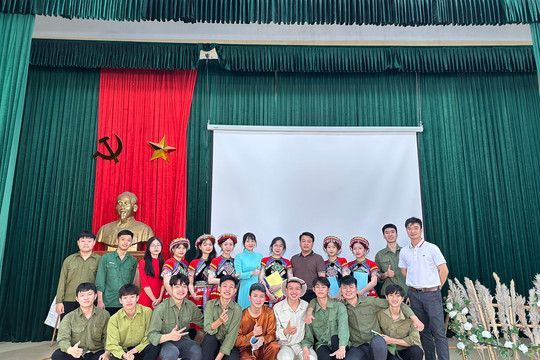 Hoạt động kỷ niệm 60 năm ngày Bác Hồ về thăm Nam Định
