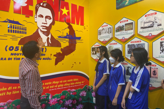 Không gian văn hóa Hồ Chí Minh, điểm hẹn của thầy và trò