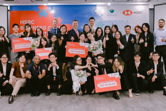 Sinh viên RMIT chiến thắng 'Giải quyết tình huống kinh doanh'