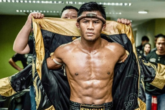 "Thánh Muay" Buakaw rút lui bí ẩn trước SEA Gamnes, kickboxing Thái Lan thảm bại