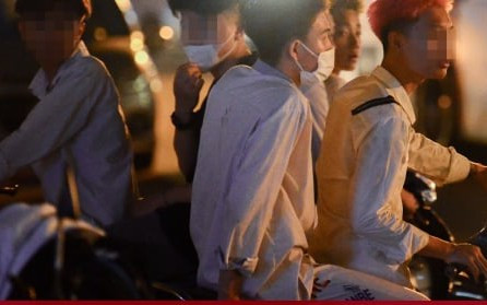 Cảnh sát hóa trang vây bắt 'quái xế' đua xe, nẹt pô gây náo loạn phố Hà Nội