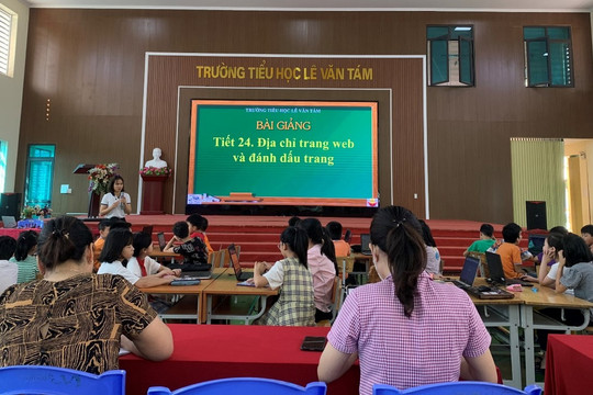 Thí điểm dạy tăng cường Tin học theo khung năng lực số ở Lào Cai