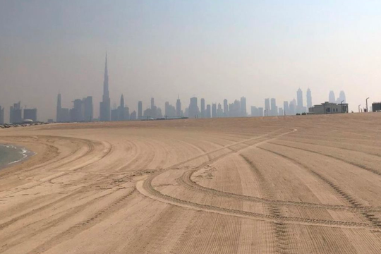 Cầm gần 800 tỷ đồng trong tay có thể mua được gì ở quốc gia Trung Đông?: Một đống cát!
