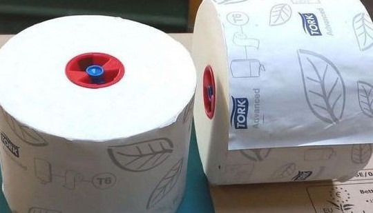 Tại sao quân đội Đức bán hàng tấn giấy vệ sinh?