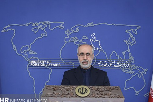Tehran đáp trả khi ông Zelensky cáo buộc Iran gửi UAV cho Nga