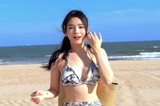 DJ đẹp nhất Đà Nẵng diện bikini 14 triệu đồng khoe vóc dáng như búp bê