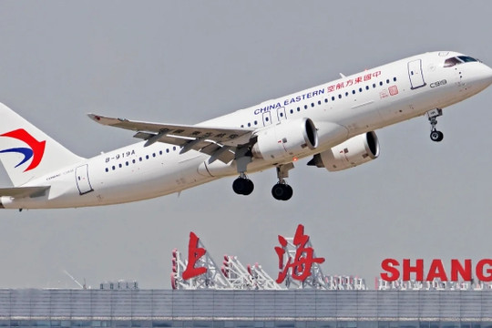 Máy bay thương mại chở khách C919 sẽ giúp Trung Quốc vượt mặt Airbus, Boeing?