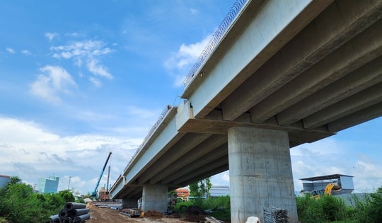 Cầu Châu Đốc thi công vượt tiến độ gần 10% khối lượng
