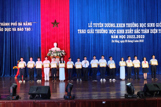 Đà Nẵng tuyên dương 190 học sinh giỏi, xuất sắc toàn diện