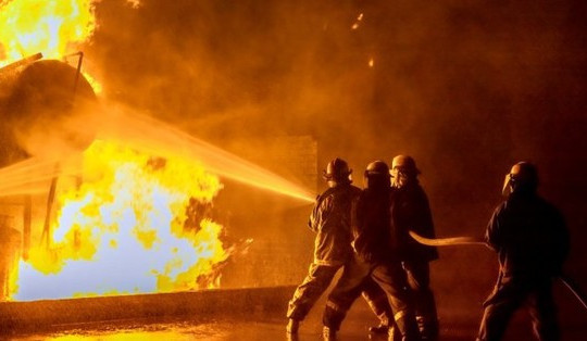 Nga: Cháy nhà máy lọc dầu Vùng Krasnodar, nghi do máy bay không người lái