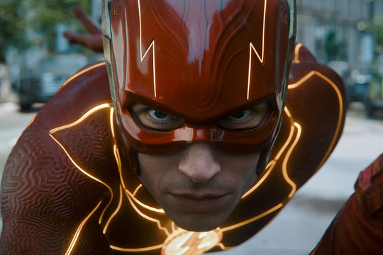 Dàn siêu anh hùng tụ hội trong bom tấn 'Flash'