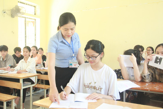 Giải tỏa áp lực cho học sinh Hà Tĩnh trước kỳ thi lớp 10