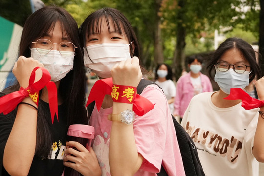 Số thí sinh thi đại học tại Trung Quốc tăng kỷ lục