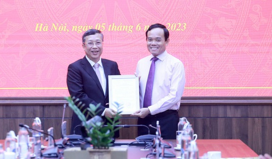 Bộ trưởng Lê Minh Hoan giao trọng trách cho tân thứ trưởng