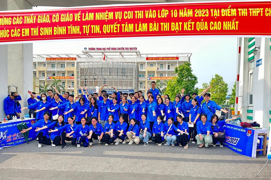 Hơn 700 tình nguyện viên Thái Nguyên sẵn sàng tiếp sức thi vào 10
