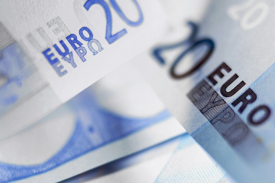 Báo Đức: EU đang cạn tiền