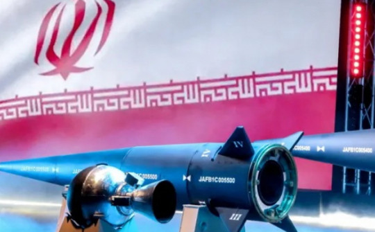 Iran "trình làng" tên lửa siêu thanh, Mỹ - Israel liệu có thể ngồi yên?