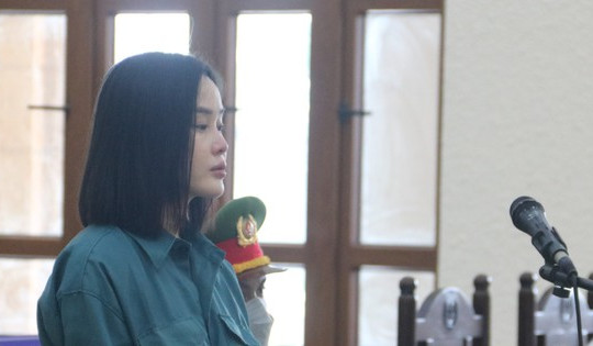 Hotgirl Tina Dương lãnh án 11 năm tù