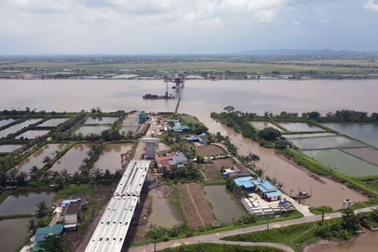 Toàn cảnh cầu vượt sông Đáy nối Ninh Bình - Nam Định sau gần 2 năm khởi công