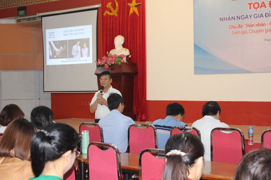 Đại học Thái Nguyên tổ chức tọa đàm nhân Ngày gia đình Việt Nam