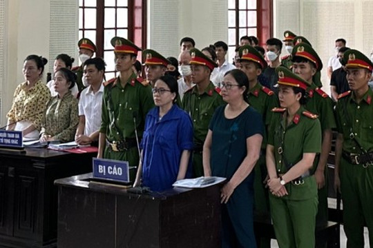 Đang phúc thẩm vụ cô giáo Dung ở Nghệ An bị phạt 5 năm tù