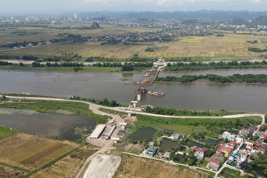 Hình ảnh cầu Bến Mới nối Nam Định - Ninh Bình sau hơn 1 năm khởi công