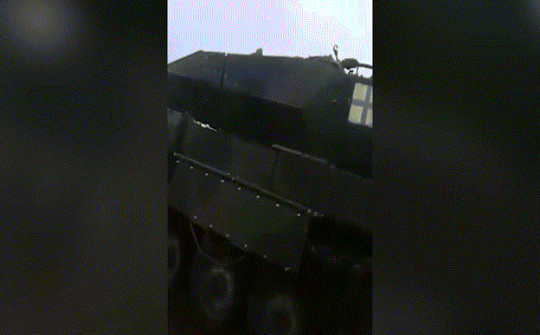 Quân đội Nga tung video tịch thu xe tăng Leopard 2, xe bọc thép Bradley của Ukraine
