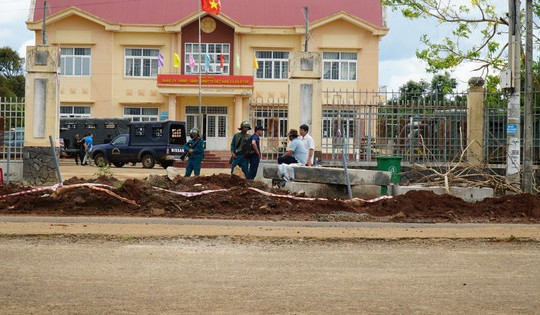 Thêm 3 đối tượng liên quan vụ tấn công trụ sở xã ở Đắk Lắk ra đầu thú