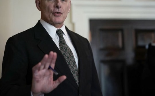 Cộng sự cũ nói ông Trump rất lo sợ khi trình diện tòa liên bang, đối mặt 37 cáo buộc