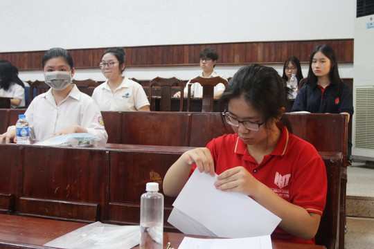Trường chuyên hot nhất Hà Nội công bố điểm chuẩn lớp 10