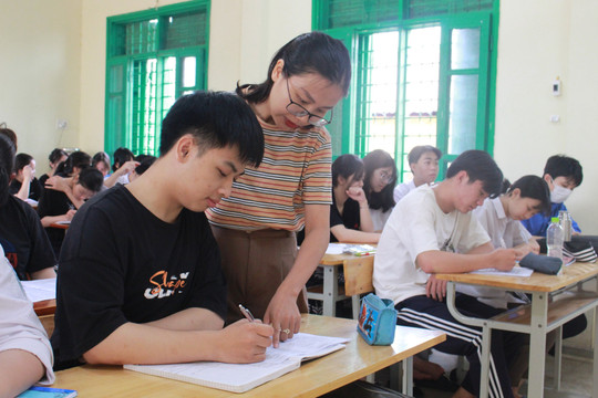 Học sinh Thái Nguyên nỗ lực ôn tập sẵn sàng bước vào kỳ thi