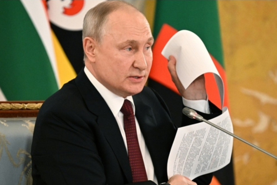 Tổng thống Putin:  Kiev đã ném thỏa thuận hòa bình Nga - Ukraine vào sọt rác