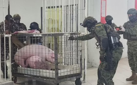 Phát hiện bất ngờ khi đột kích vào nhà tù ở Ecuador