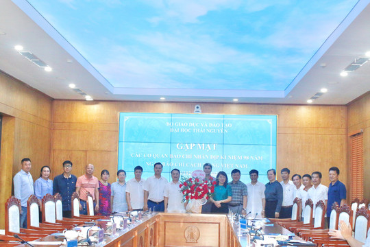 Đại học Thái Nguyên tổ chức gặp mặt các cơ quan báo chí