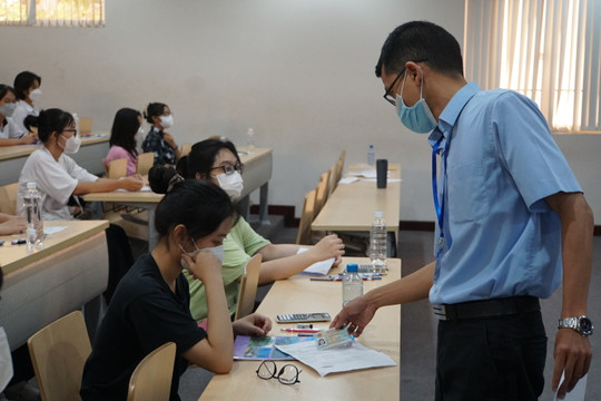 Trường ĐH Bách khoa TPHCM công bố điểm chuẩn xét tuyển sớm