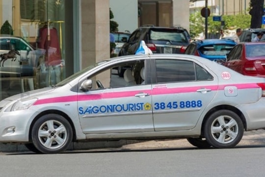 Hãng taxi vừa bị tạm ngừng hoạt động ở sân bay Tân Sơn Nhất làm ăn ra sao?