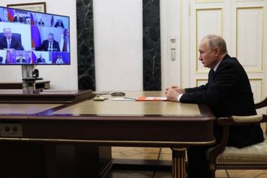 Tổng thống Putin chỉ ra hạn chế của quân đội Ukraine