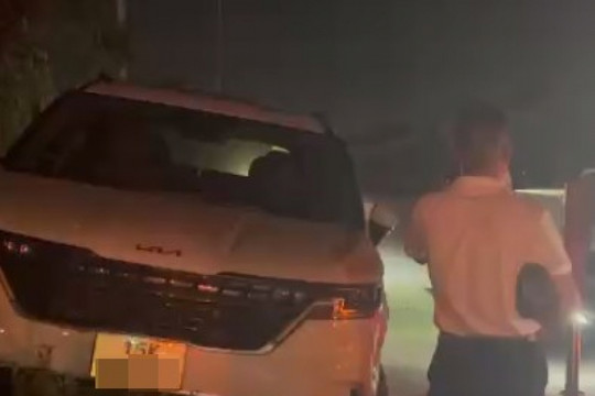 Nữ tài xế tố bị chiếm giữ ô tô trái phép sau va chạm giao thông