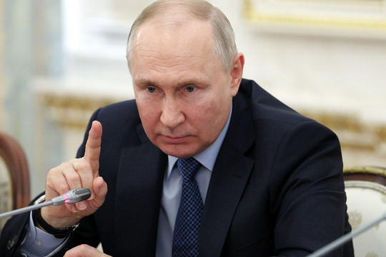 Ông Putin bí mật giáng đòn lên tài sản của phương Tây, chiêu "cây gậy và củ cà rốt" bắt đầu