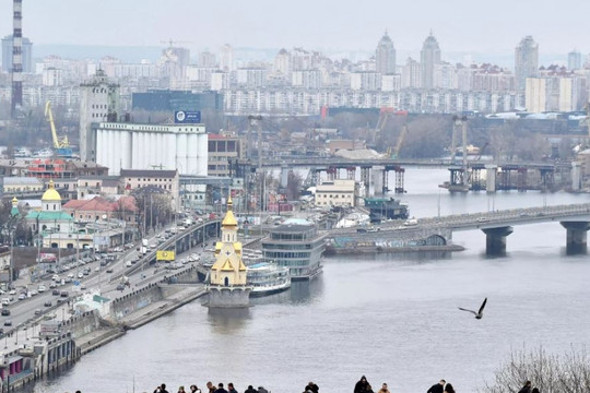 Ukraine muốn tổ chức Thượng đỉnh hòa bình và phản ứng của Nga
