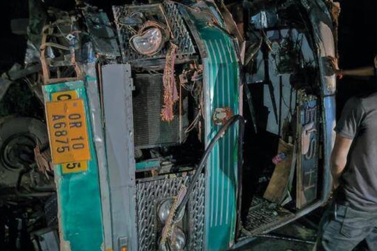 Tai nạn đường bộ thảm khốc tại Ấn Độ, gần 20 người thương vong