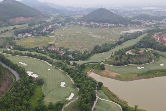 Nhiều băn khoăn về việc Bắc Giang muốn đổi 86ha rừng để mở rộng sân golf Yên Dũng