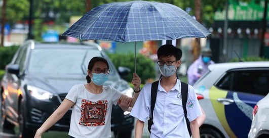 Sau kỳ thi, cha mẹ đừng bao giờ nói với con 3 câu này