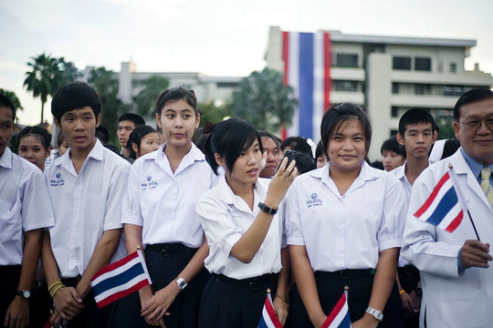 Thủ đô Thái Lan nới lỏng quy định đồng phục