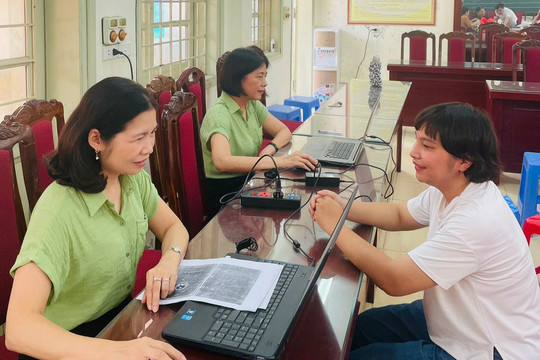 Trường Tiểu học Quang Trung hỗ trợ tối đa phụ huynh đăng ký tuyển sinh lớp 1