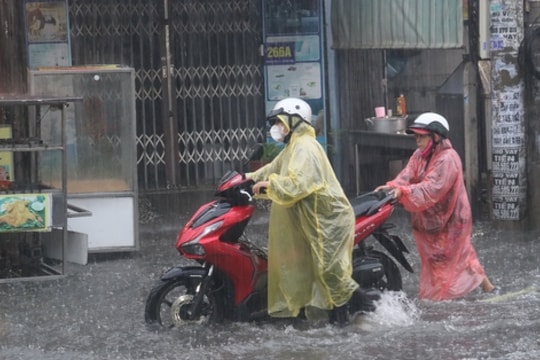 Từ tối nay 5-7, TP HCM bước vào đợt mưa diện rộng và kéo dài