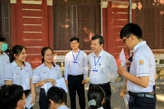 Thừa Thiên Huế dự kiến chấm thi tốt nghiệp THPT 2023 kết thúc sớm