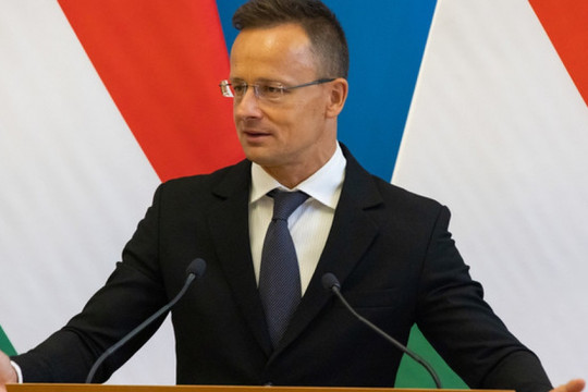 Hungary đe dọa chặn tất cả gói hỗ trợ quân sự của EU cho Ukraine